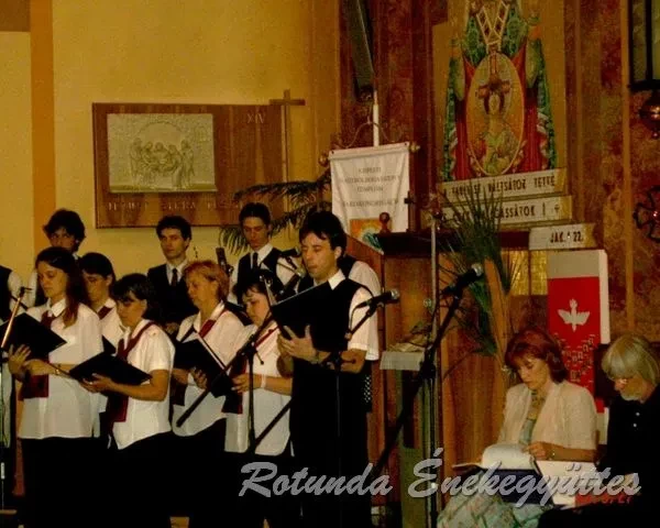rotunda 2001 05 27
