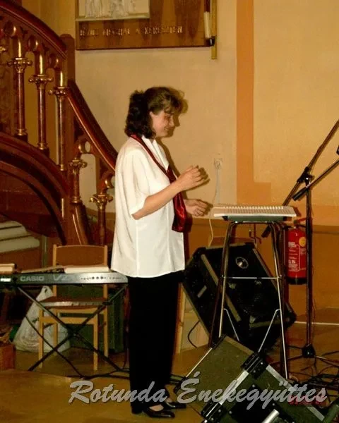 rotunda 2001 05 27
