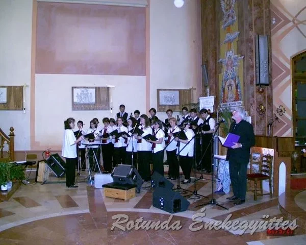 rotunda 2001 05 27