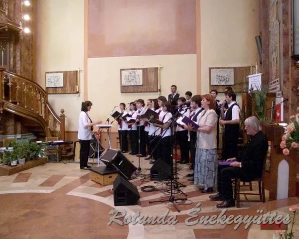 rotunda 2001 05 27