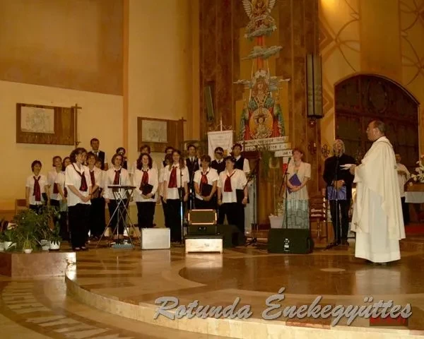 rotunda 2001 05 27