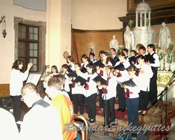 rotunda 2001 06 03