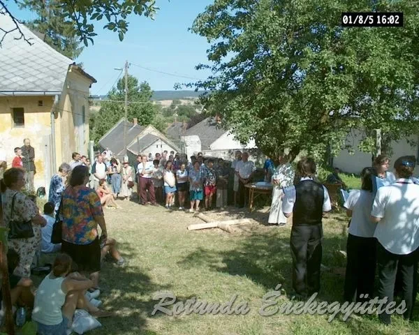 rotunda 2001 08 mv