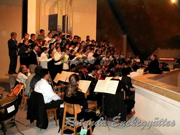 rotunda 2001 11 10