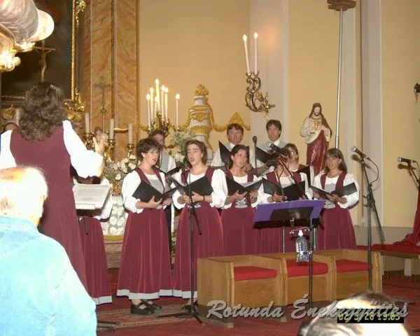 rotunda 2002 26