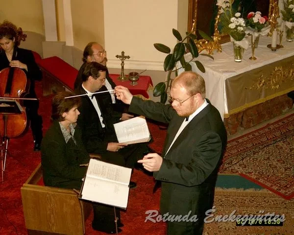 rotunda 2002 10 06
