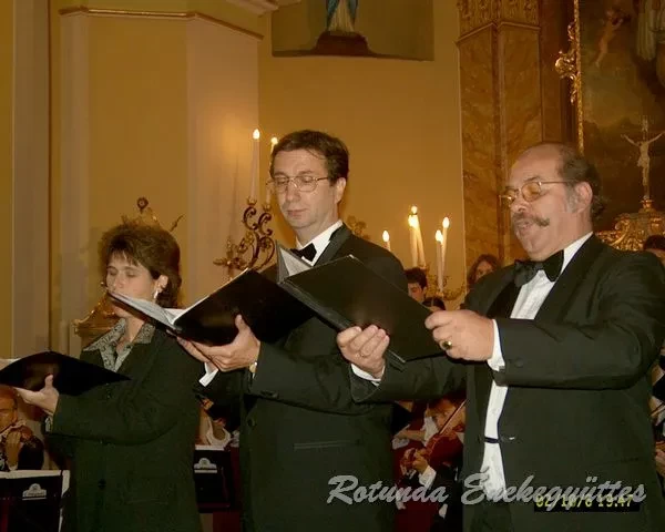 rotunda 2002 10 06
