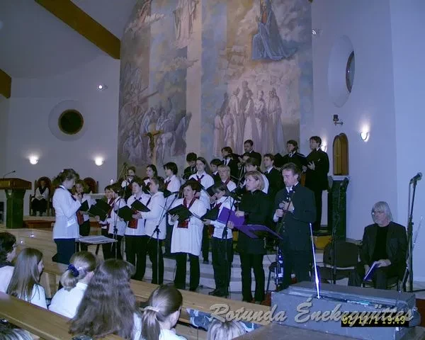 rotunda 2002 12 01