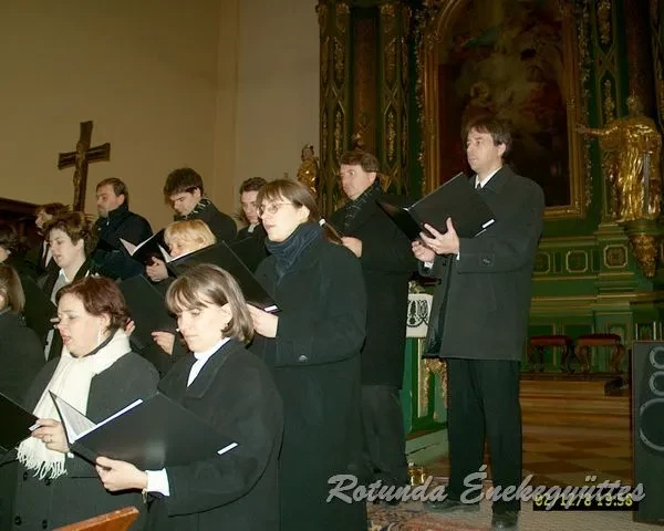 rotunda 2002 12 08