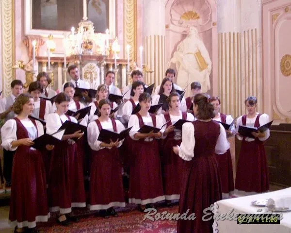 rotunda 2002 mv