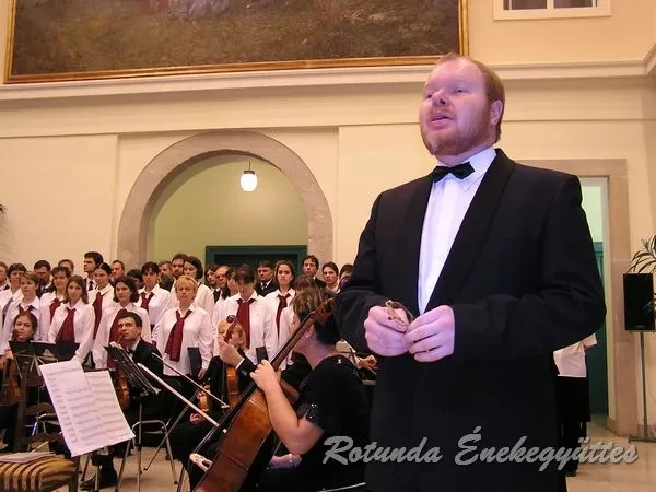 rotunda 2003 11 29