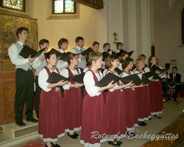 rotunda 2004 05 01