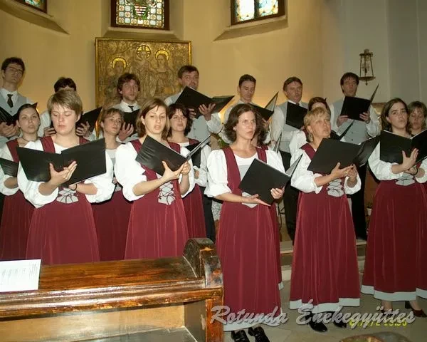 rotunda 2004 05 01