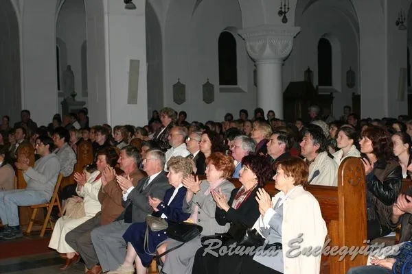 rotunda 2005 04 08