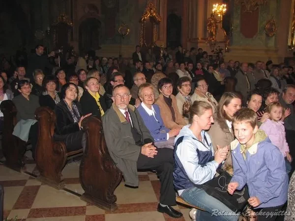 rotunda 2006 09