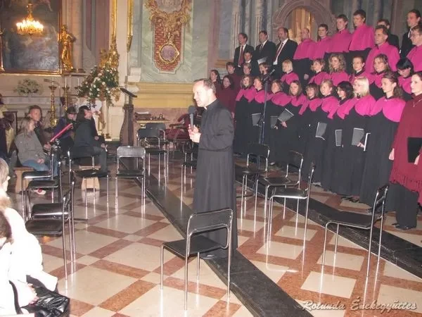 rotunda 2006 09